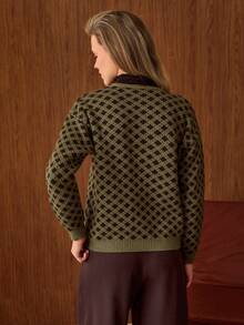 SHEIN Vintage Geo Pattern Contrast Trim Button Front Cropped Knit Cardigan Round Neck Long Sleeve Brown Green Textured Sweater Jacket - Green - View 5