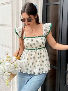 Serisse Women's Ditsy Floral Square Neck Flutter Sleeve Blouse For Vacation White Floral Summer Sexy Gothic Tropical Elegant Tea Party Vintage - Green - View 3
