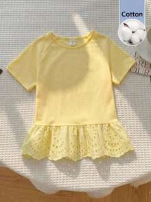 SHEIN KidTween 女孩淡黃色修身落肩袖拼接刺繡蕾絲荷葉邊下擺 T-shirt 舒適針織上衣 - 黃色 - 查看 7