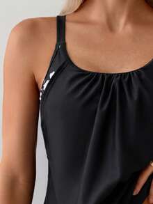 Swim Lushoire 2件組女款夏季度假套裝 成熟熱銷花卉寬鬆修身分體式比基尼套裝 - 黑與白 - 查看 4