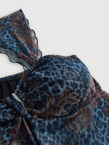 ROMWE Avant Y2K Wild Hippie Leopard Print Paisley Pattern Mesh Loose Hem Square Neck Top - Blue - View 3