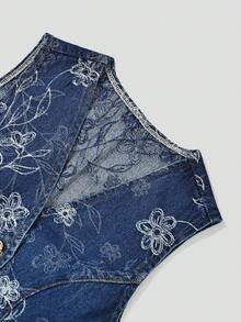 GlowEve Women's V-Neck Floral Pattern Casual Versatile Daily Wear Denim Jacket - Blue - View 3