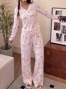 SHEIN Tween女孩可愛甜美極簡卡通蝴蝶結印花 V領前開襟荷葉邊長袖上衣＋長褲 2件組柔軟舒適居家休閒睡衣套裝 - 淺粉色 - 查看 6