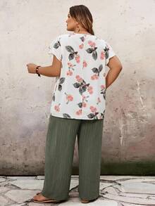 SHEIN CURVE+ Plus Size 2pcs/Set Casual Boho All-Over Print Shirt And Solid Color Pants Summer Outfits For Women Flowy Pants Easter Bohemia Beach Vacation Pink - Green - View 2