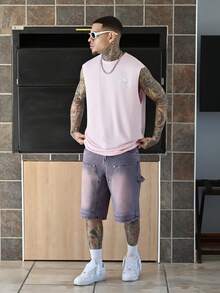 Devon Thys Tank Top Kasual Pria dengan Motif Pohon Kelapa dan Slogan - Berwarna merah muda - View 1