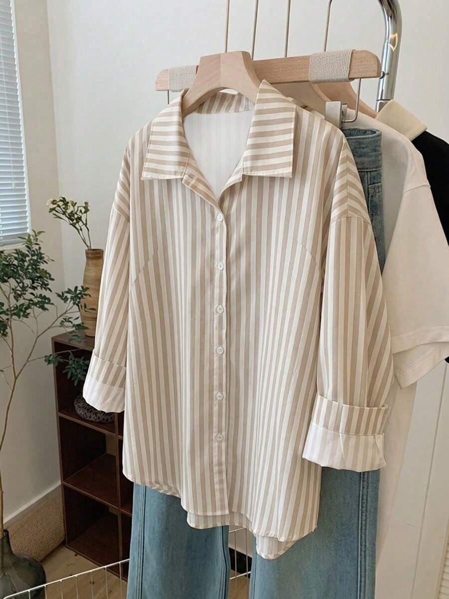SHEIN VCAY 女士法式极简风 | 米白色竖条纹撞色袖口纽扣衬衫 - 宽松长袖休闲翻领上衣 - 卡其色 - 查看 1