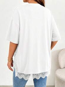 SHEIN Essnce White Lace Patchwork Split Hem Short Sleeve Plus Size Women's T-Shirt - White - View 2