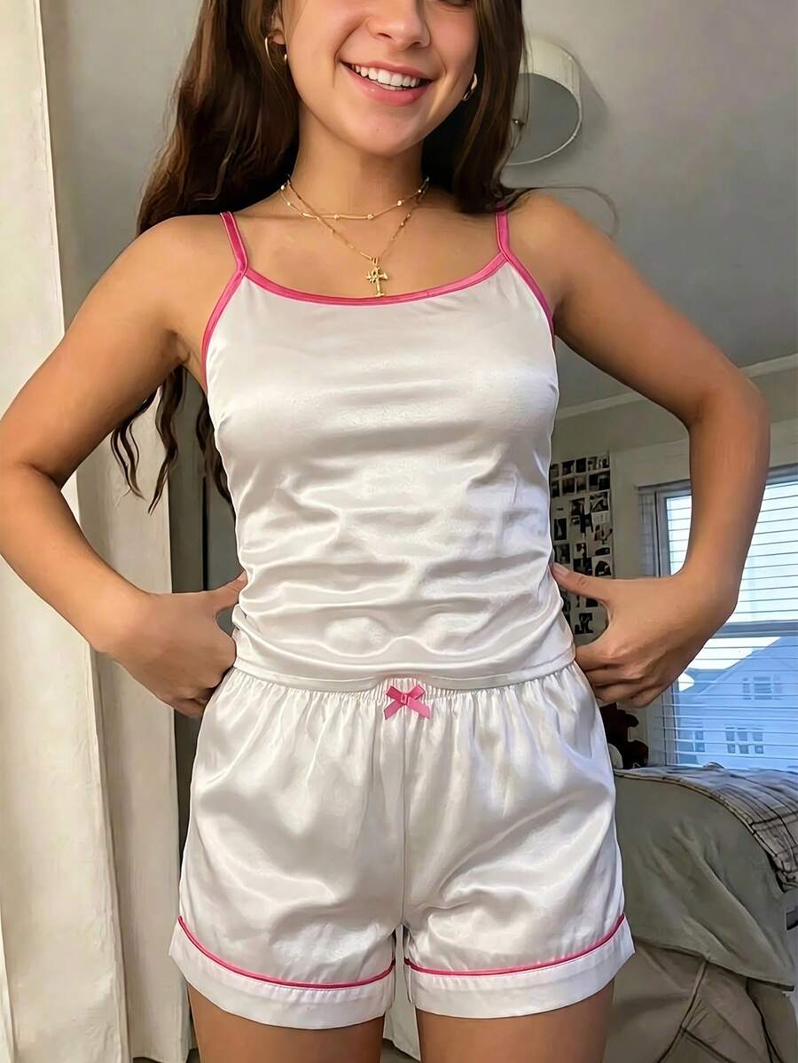 女童高級時尚粉色與白色對比仿絲綢細肩帶上衣與短褲舒適兩件式居家服套裝 - 白色 - 查看 1