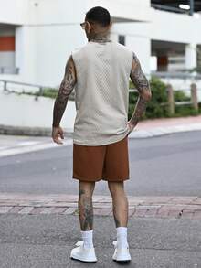 Devon Thys 男士针织提花纹理纯色罗纹背心套装 - 卡其色 - 查看 2
