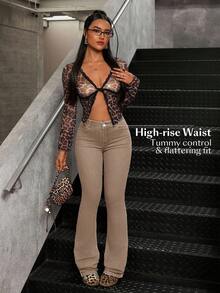 SHEIN Tall 女款休閒口袋中腰修身喇叭牛仔褲，適合高個女性 - 卡其色 - 查看 3
