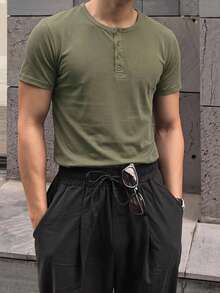 DAZY 男士夏季短袖修身半開襟綠色彈性布料T恤 - 軍綠色 - 查看 4