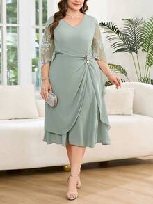 Reflora Plus Size Women Textured Metallic Rhinestone Buckle Ruched Lace Patchwork Dress Fall - Green - View 9