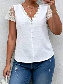 Breezaya Blusa blanca de talla grande con cuello en V, manga corta y parches de encaje, elegante y casual, apta para primavera, verano y otoño - Blanco - Ver 3