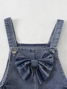 SHEIN Elladie kids 女童新款休閒時尚牛仔吊帶褲，復古中藍色黃白花卉拼接，大蝴蝶結，寬鬆直筒版型，柔軟舒適面料 - 藍色 - 查看 7