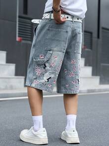 Manfinity EMRG 男士街頭風休閒刺繡藍色牛仔短褲 - 淺色水洗藍 - 查看 9