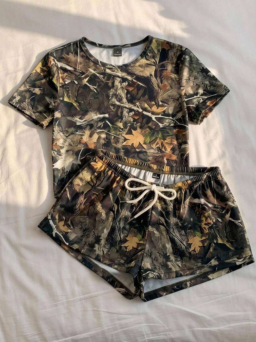 Comfortcana 迷彩印花女款休閒兩件式T恤短褲套裝 - 軍綠色 - 查看 1