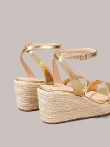 Styleloop Straw Wedge Heel With Sandals, Buckle Ankle Strap Design Casual Vacation Style Platform Women's Shoes Daily Wear Height-Increasing Shoes - Gold - View 4