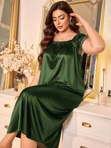MuseNap CURVE Plus Size Solid Color Lace Trim Nightgown - Green - View 1