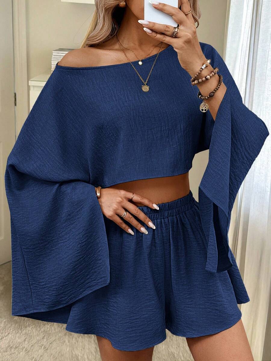 Breezaya Solid Color Cape Sleeve Cropped Top And Shorts Set - Navy Blue - View 1