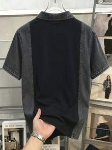 Manfinity Joysei 男士拼接牛仔效果印花短袖休閒 Polo 衫 - 黑色 - 查看 3