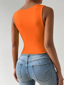 Chiquease Top de tirantes sin mangas con cuello cuadrado naranja para mujer, top casual de verano revelador para streetwear, salidas nocturnas, fiestas EDM, conciertos, discotecas y cumpleaños - Naranja - Ver 2