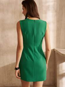 MOTF PREMIUM WOMEN'S EARLY AUTUMN ROUND NECK SLEEVELESS STRUCTURED METAL DECOR GREEN SHORT DRESS - Green - View 5