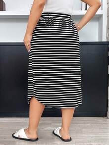 Shapeblank Plus Size Women's Spring And Summer New Fashion Casual Curved Hem Striped Straight Skirt - Black and White - View 2