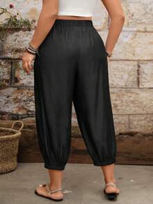 EMERY ROSE Plus Size Casual Tapered Leg Drawstring Waist Side Patch Pockets Cropped Pants - Black - View 2
