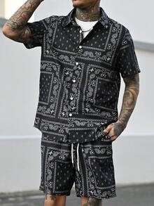 Devon Thys 男士佩斯利印花短袖衬衫和短裤 2 件套，带单排扣、松紧腰带和口袋 - 黑色 - 查看 4