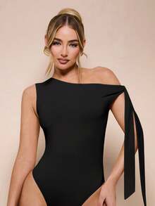 SHEIN BAE Nữ Màu Trơn Cổ Bất Đối Xứng Xoắn Chi Tiết Không Tay Toàn Thân Cho Hoặc Ngày Lễ, Mai - màu đen - Xem 1