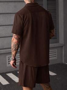 SLATEMANN 男士休閒單排扣短袖襯衫與抽繩腰口袋短褲套裝 - 咖啡棕 - 查看 2