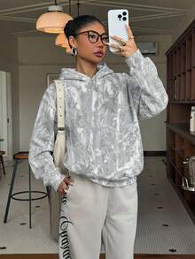 青少年女孩休閒極簡街頭風仿水洗效果樹枝迷彩滿版印花薄款運動衫，適合秋冬與春夏，運動風格 - 彩色 - 查看 4
