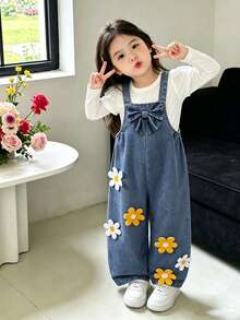 SHEIN Elladie kids 女童新款休閒時尚牛仔吊帶褲，復古中藍色黃白花卉拼接，大蝴蝶結，寬鬆直筒版型，柔軟舒適面料 - 藍色 - 查看 5
