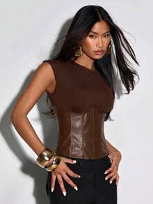Normani 夏季時尚休閒純色圓領無袖後拉鍊設計針織拼接PU設計感女款上衣T恤 - 棕色 - 查看 6