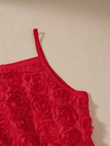 SHEIN 1件女童細肩帶收腰中長洋裝，紅色主色調搭配3D玫瑰紋理上衣＋配套蝴蝶結腰帶，簡約精緻，細肩帶設計適合夏季穿著，適合兒童生日派對、花童儀式、休閒出遊，公主風甜美大女孩夏季洋裝 - 紅色 - 查看 7