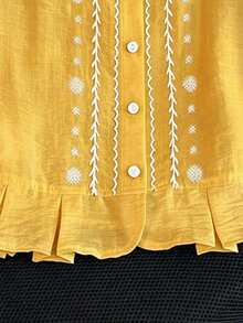 Franclia 白色花卉刺繡輕盈夏季短袖女款襯衫，適合日常、度假、休閒通勤 - 鵝黃色 - 查看 5