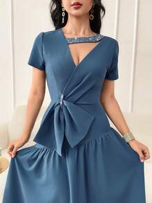 Feyla Gaun Liburan Wanita Lengan Pendek Berlipit dengan Detail Rhinestone - Biru - View 3