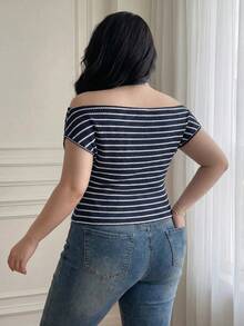 Vibekara Plus Size Summer Casual Navy Blue V-Neck T-Shirt Vacation Business - Multicolor - View 2