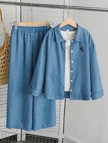 SHEIN 女童大童軟質藍色襯衫套裝，寬鬆休閒慵懶風，翻領，馬刺繡圖案，鬆緊腰寬腿直筒褲，2件套，適合日常休閒、通勤、優雅時尚、度假旅行 - 藍色 - 查看 12