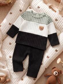 SHEIN Vintaside Kids 新生兒羅紋布料熊圖案上衣口袋設計休閒基礎男嬰套裝 - 彩色 - 查看 4