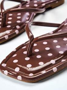 Solezae Women's Casual Flip Flops, Versatile For Daily Wear - Coffee Brown - View 5