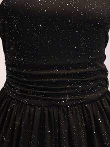 1 pezzo Abito estivo nero con glitter e scollo all'americana per ragazze adolescenti, stile elegante francese, vita arricciata laterale, senza maniche, gonna corta a trapezio, tessuto elastico, abito versatile per feste serali, appuntamenti, uscite quotidiane - nero - Visualizzare 4