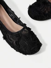 CUCCOO HITCHD Three-Dimensional Rose Lace Round Toe Flats, Gentle Style Mesh Yarn Low Vamp Shoes, Commuting Dating Bridesmaids Breathable Women's Shoes - Black - View 4