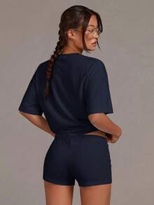 Athîral 女款極簡圓領短袖上衣與抽繩腰短褲居家服套裝 - 藏蓝色 - 查看 2