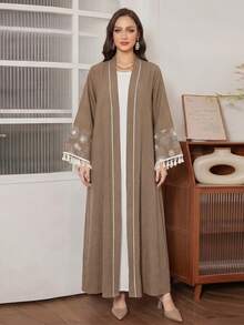 Al Najma 女款寬鬆休閒刺繡流蘇袖口日常阿拉伯式長袍 - 棕色 - 查看 6