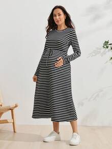 SHEIN فستان حمل أسود بياقة دائرية كاجوال يومي خريفي للتصوير الفوتوغرافي رسمي - الأسود - مشاهدة 2