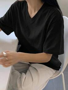 DAZY Women's Solid Color V-Neck Short Sleeve Casual Loose Fit T-Shirt School - Black - View 6