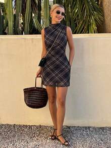 DAZY Women's Sleeveless Plaid Cinched Waist Mini Dress School - Black - View 9