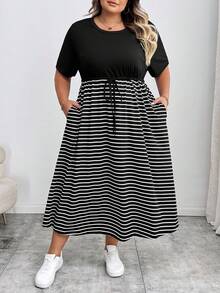 SHEIN CURVE+ Size 時尚傳統休閒通勤機場優雅返校穿搭服飾 2026 秋冬 22W - 黑與白 - 查看 9