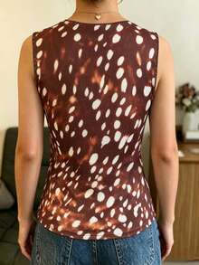 Cévolie Summer Vacation Fashion Deer Print Tank Top For Daily Wear - Brown - View 2